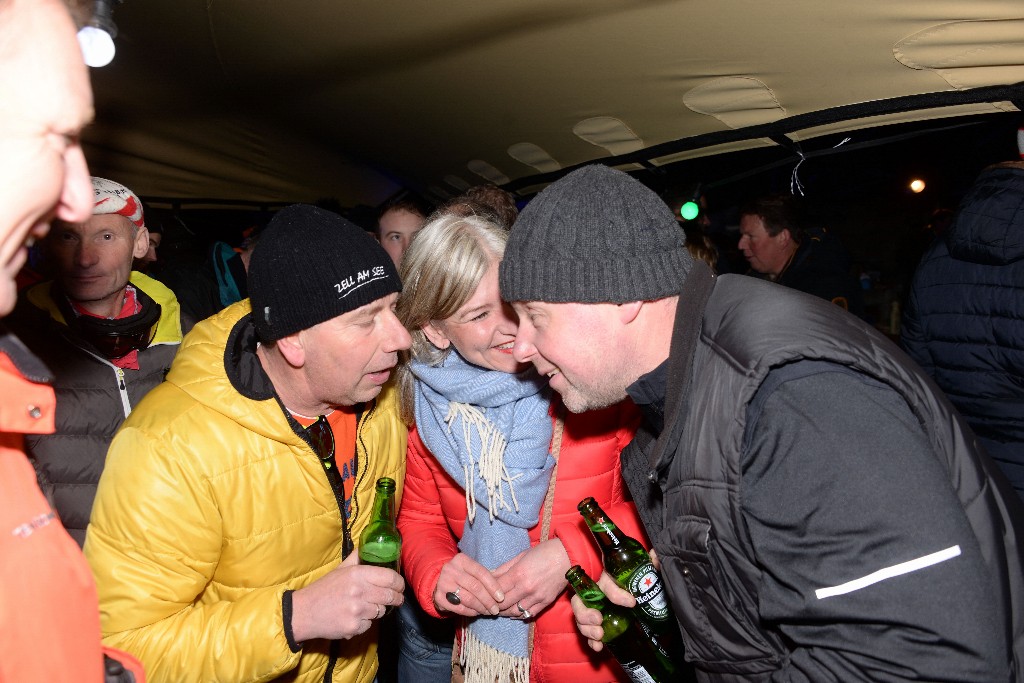 ../Images/Apres ski feest Drinkebroeders 159.jpg